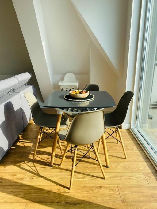 Apartment Nowe 3 Pokojowe Mieszkanie Z Duzym Tarasem Kalisz (Greater Poland)