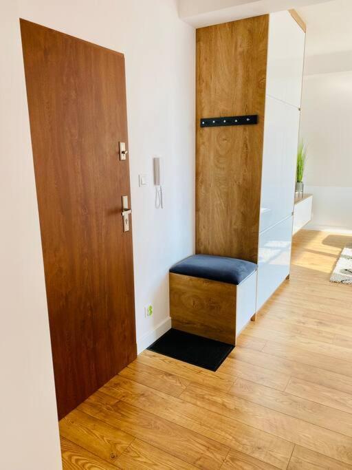 Nowe 3 Pokojowe Mieszkanie Z Duzym Tarasem Apartment Kalisz (Greater Poland)