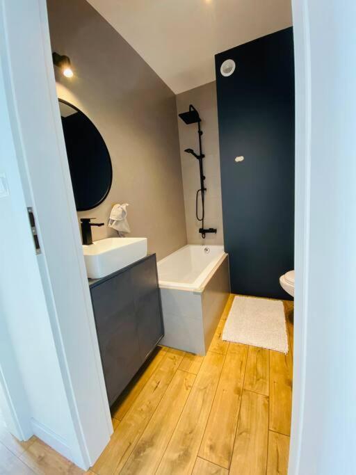 Apartment Nowe 3 Pokojowe Mieszkanie Z Duzym Tarasem Kalisz (Greater Poland)